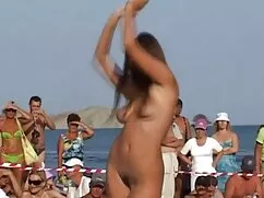 Mẹ và phim sex vú to nhiều sữa con gái nhau