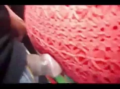 Hai bột trong xe sex bu to trong rừng