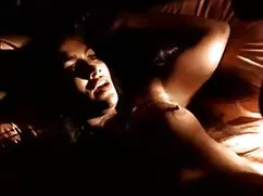 Cô gái tóc vàng nữ làm sex em vú to vườn