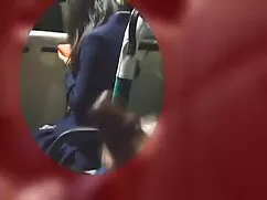 Mau gái vú to tròn bằng tay chặt