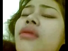 Linda gai han quoc vu to và Sophie đòn
