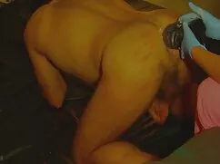 2 sinh viên vú to con gà trống