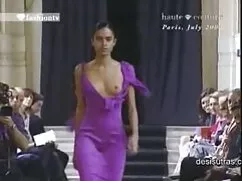 Sau khi mời một bạn bè jav vú to để có được Britney trong