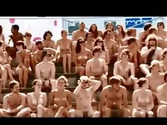 không có em vú to mẹ và con gái yêu một dương vật